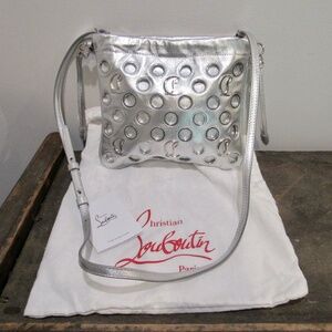 NWT $1550 CHRISTIAN LOUBOUTIN Logo Silver metallic leather shoulder / clutch bag